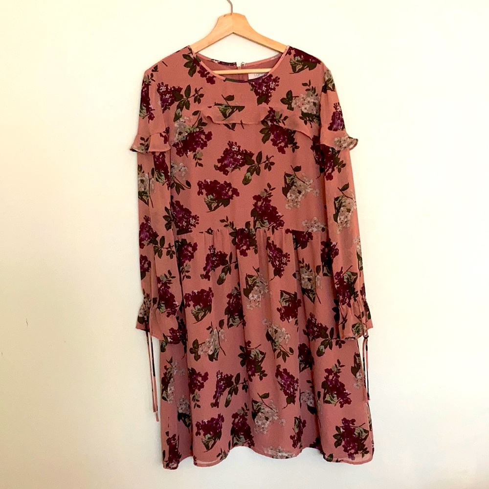 LOFT long sleeve dress, knee length.